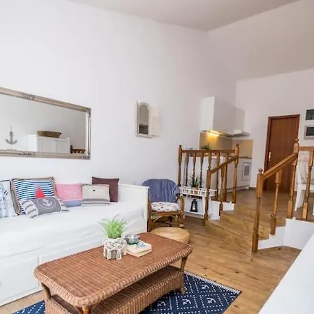 Modern & Beautiful Apartments, Lägenhet Biograd Na Moru